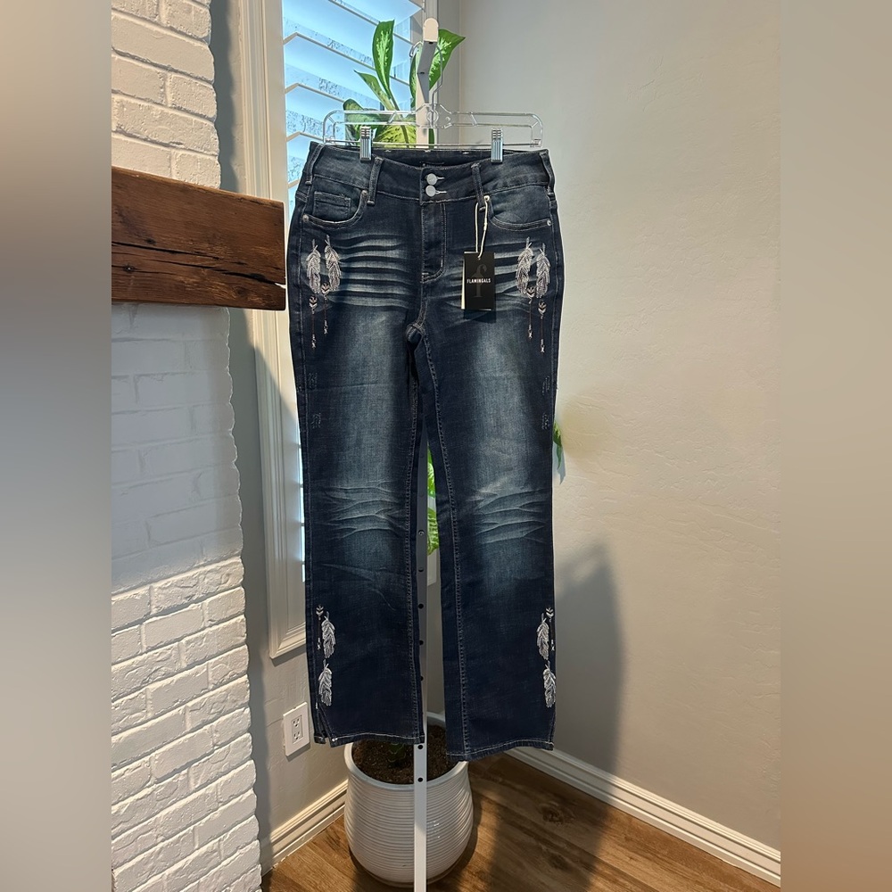 Flamingals Feather Embroidery Split Hem Mid Waist Bootcut Jeans Size Large NWT - Picture 12 of 14